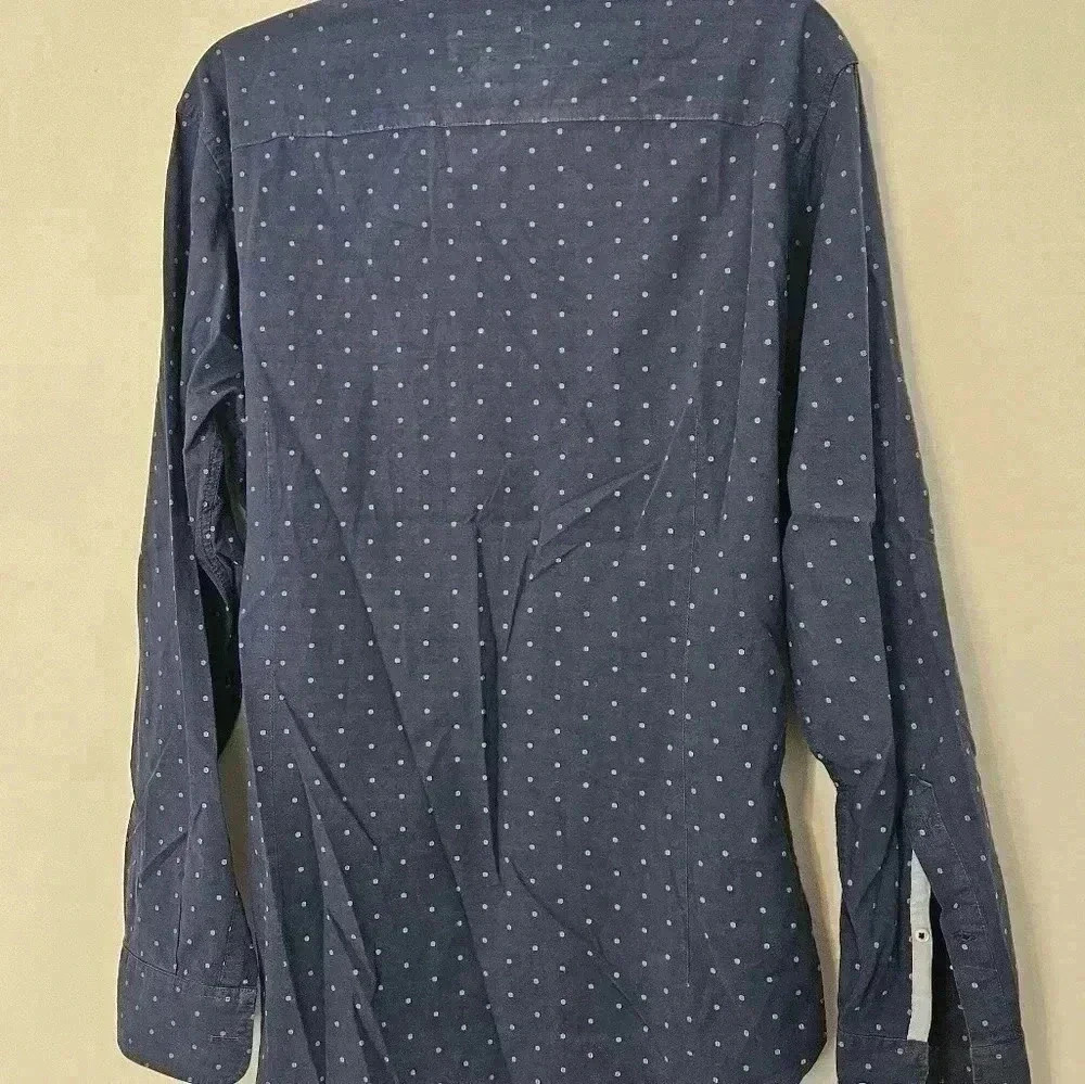 BONOBOS Tailored fit Button Down Size Medium - image 8